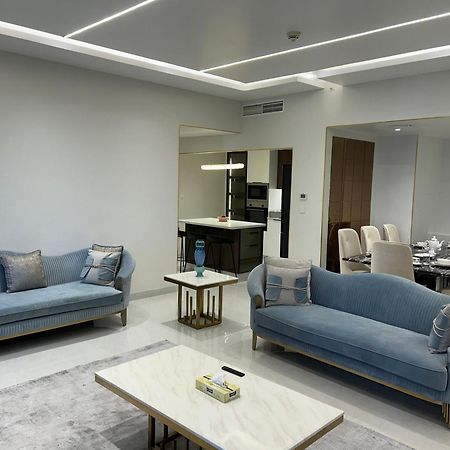 Ferienwohnung Usmans 4Bdrm Jbr Sadaf Next To Ritz Carlton Walk Dubai Exterior foto