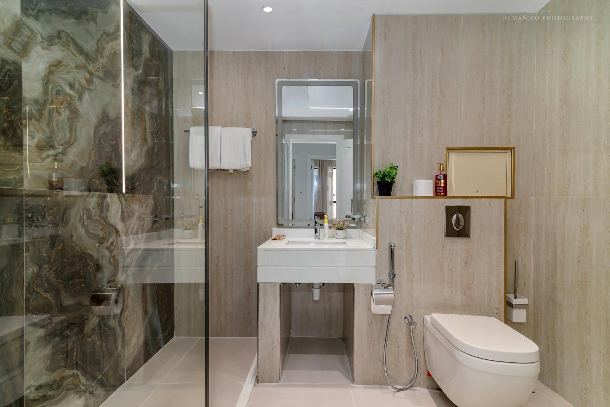Ferienwohnung Usmans 4Bdrm Jbr Sadaf Next To Ritz Carlton Walk Dubai Exterior foto