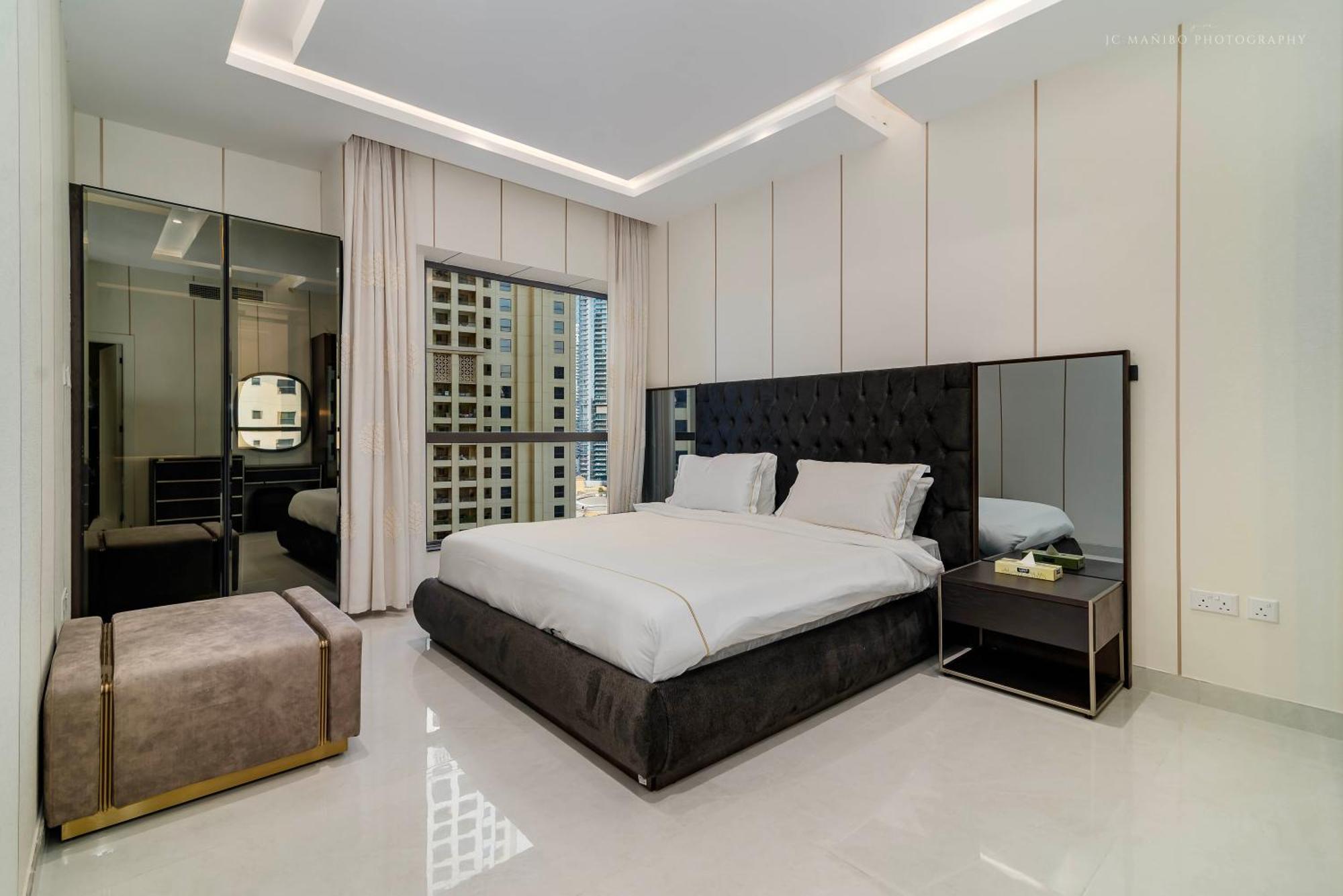 Ferienwohnung Usmans 4Bdrm Jbr Sadaf Next To Ritz Carlton Walk Dubai Exterior foto