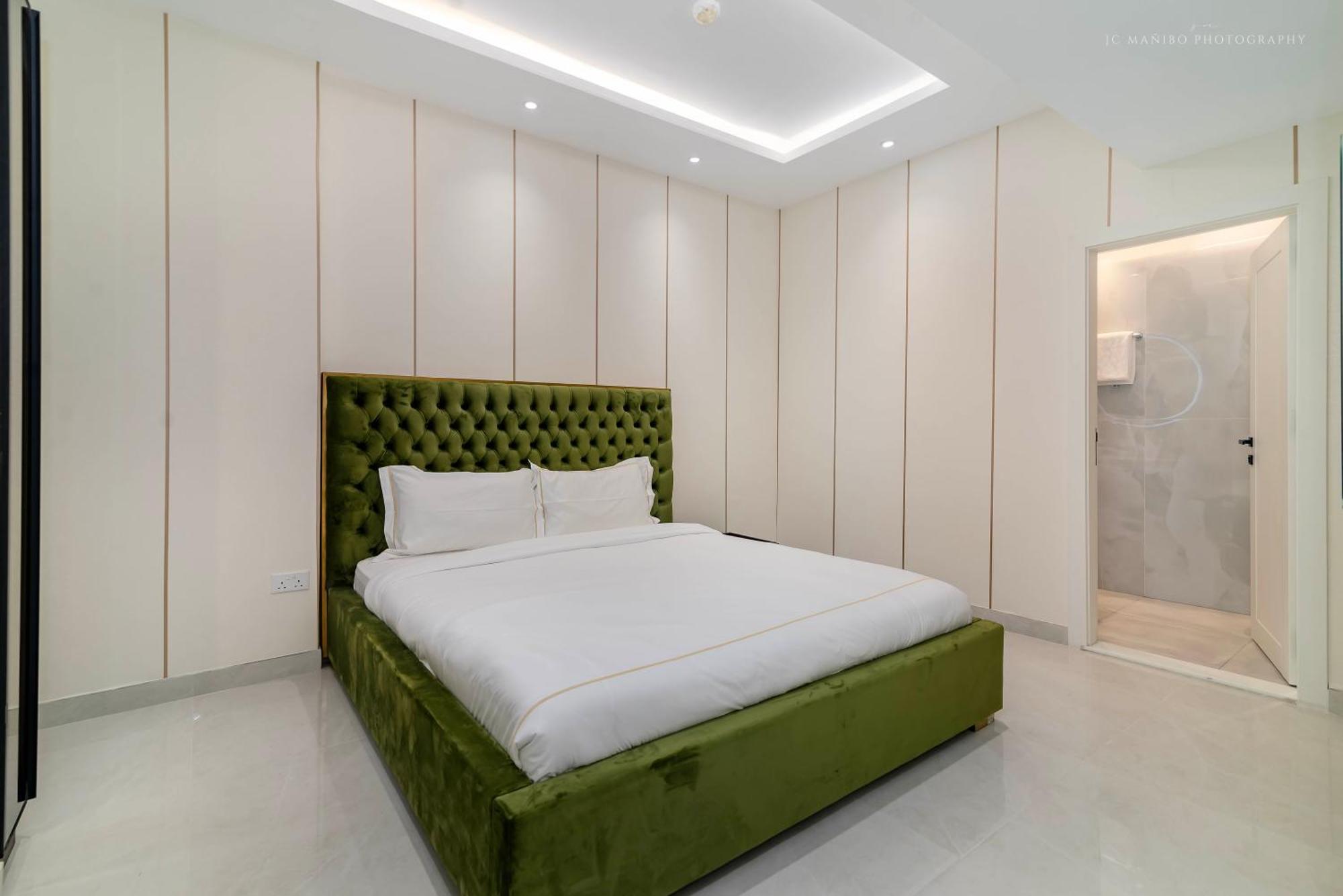Ferienwohnung Usmans 4Bdrm Jbr Sadaf Next To Ritz Carlton Walk Dubai Exterior foto
